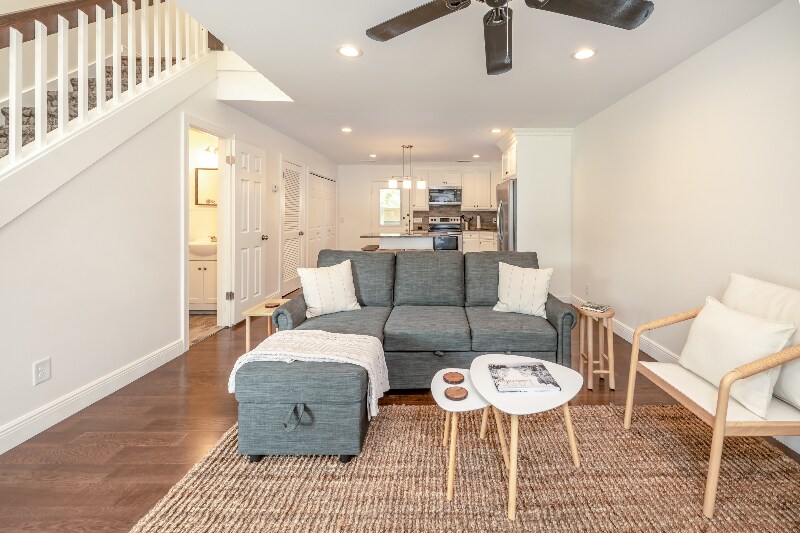 Building Photo - 5011 Jenkins Ave