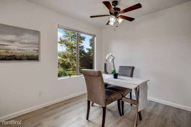 Building Photo - 14510 124th Ave NE