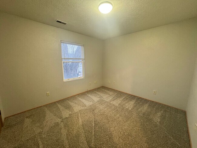 Building Photo - 2638 Q St