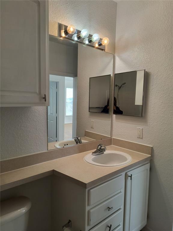 Building Photo - 8904 Legacy Ct