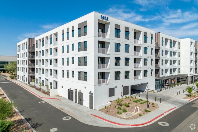 Building Photo - Huxley Scottsdale