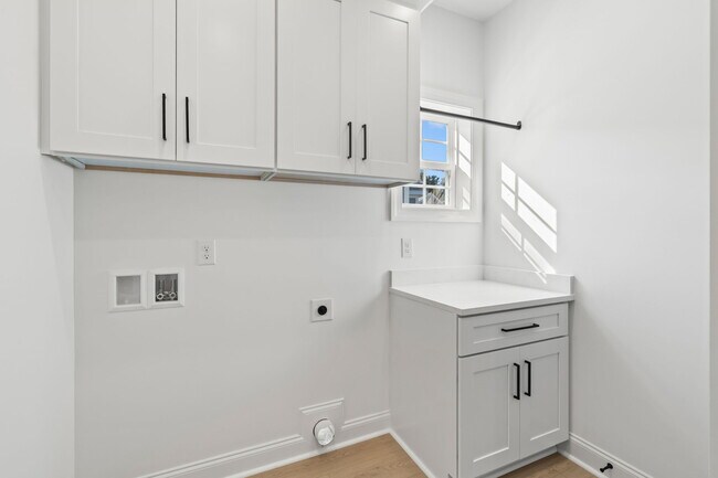 Building Photo - 113 ARBOR RIDGE CIR