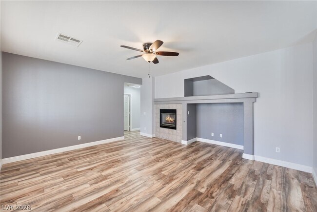 Building Photo - 8701 Butterchurn Ave