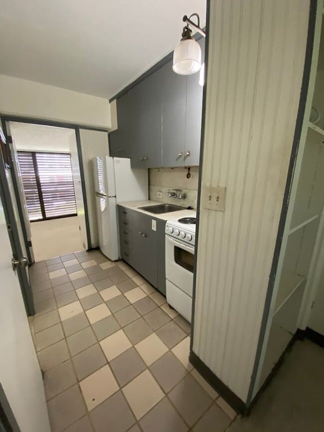 Building Photo - 505LEE