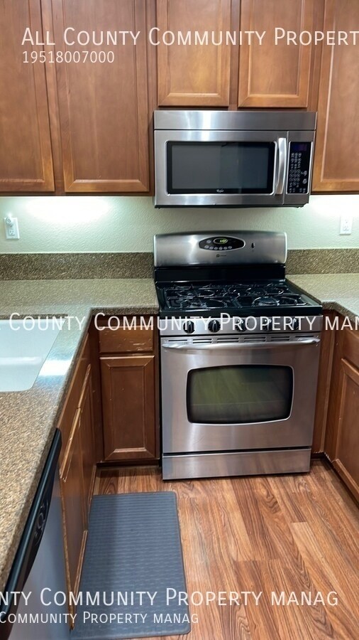Building Photo - 24733 Ridgewalk St