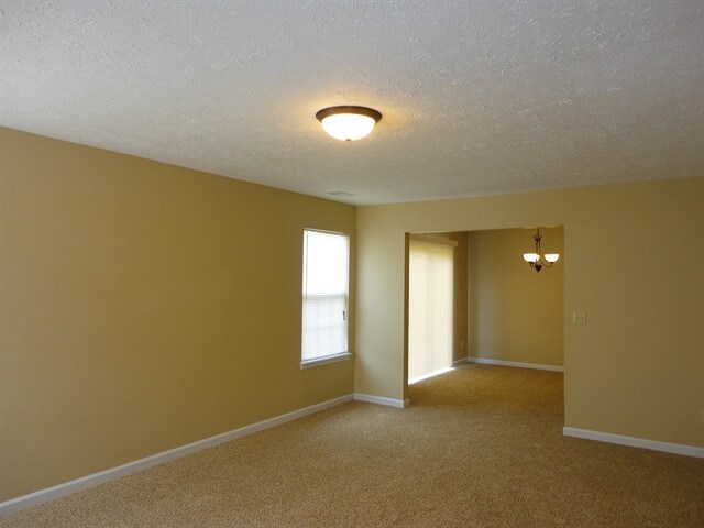 Building Photo - 6055 Polonius Ct