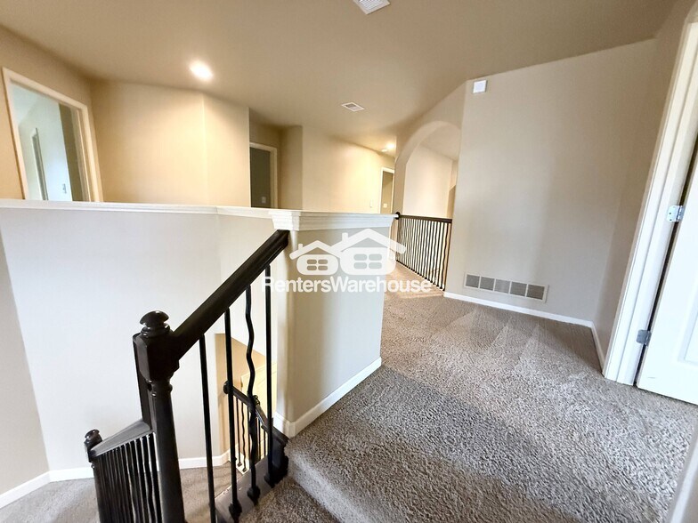 Building Photo - 5305 NE 70th St