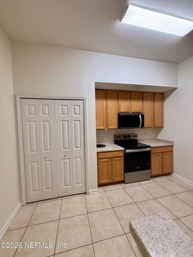 Building Photo - 13819 Herons Landing Way