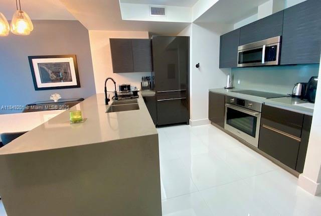 Building Photo - 1080 Brickell Ave