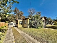 Building Photo - 625 Meteor St