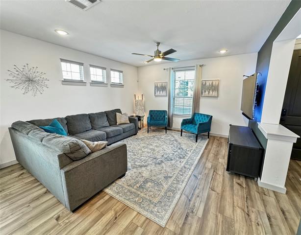 Building Photo - 677 Watersedge Ct
