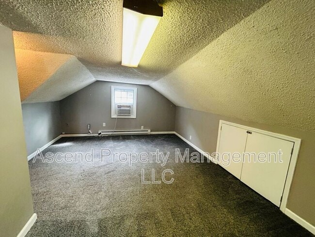 Building Photo - 215 S Moore Rd