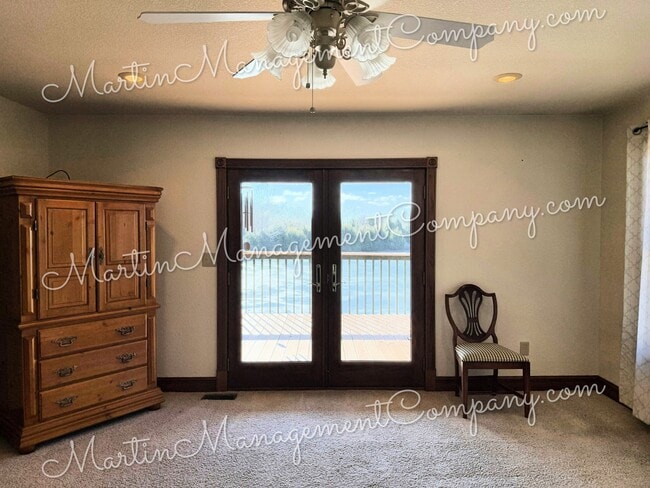 Building Photo - 700 Locust Ave