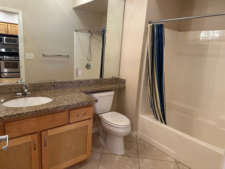 Secondary bath - 450 J St
