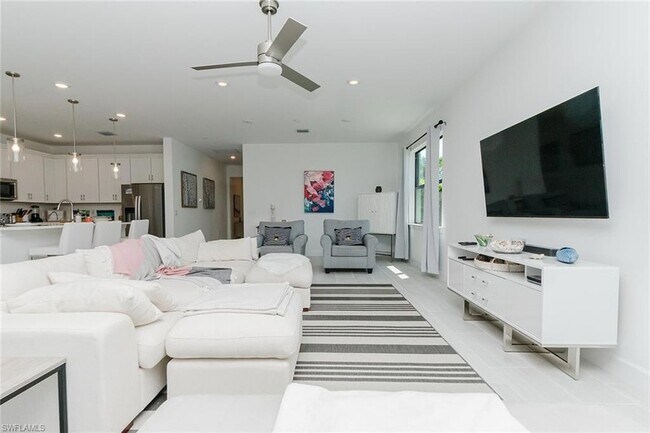 Building Photo - 5939 Gala Dr