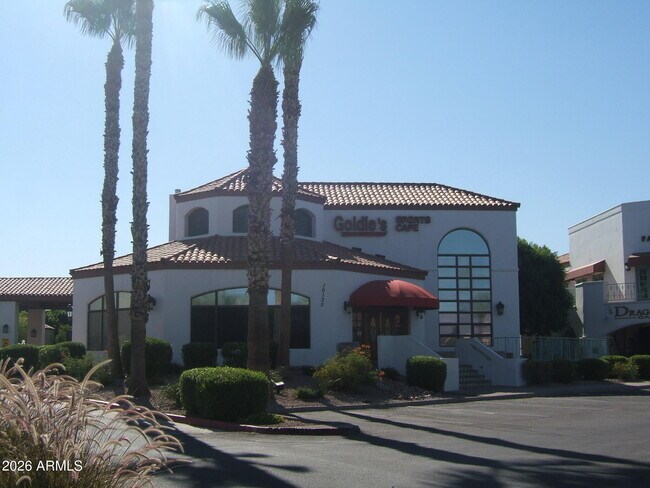 Building Photo - 9969 E Bayview Dr