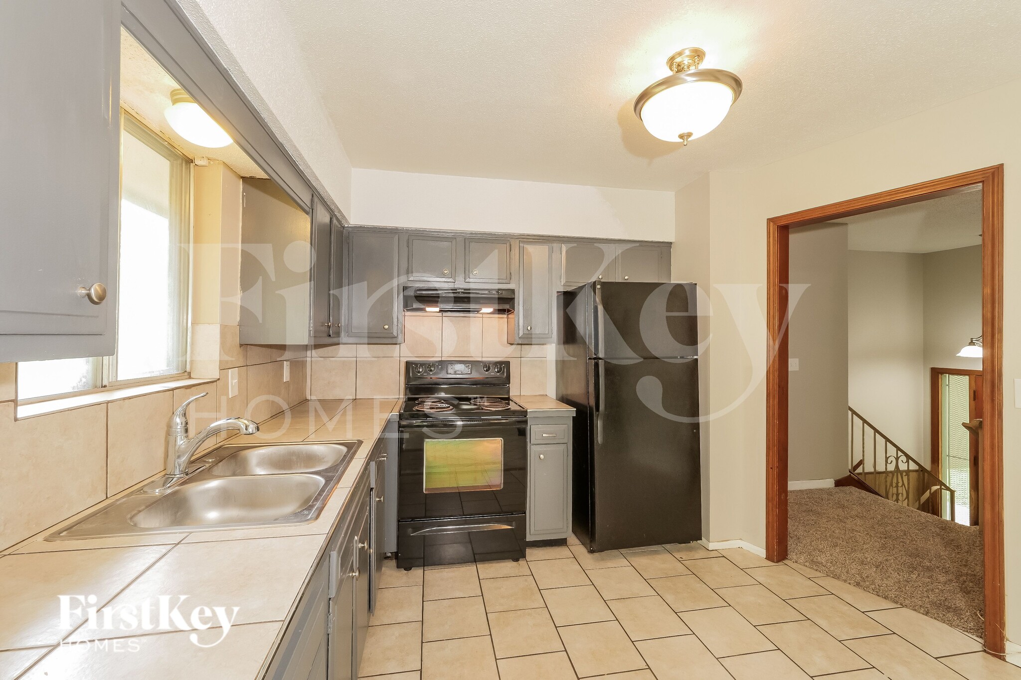 Building Photo - 9827 Drury Ave