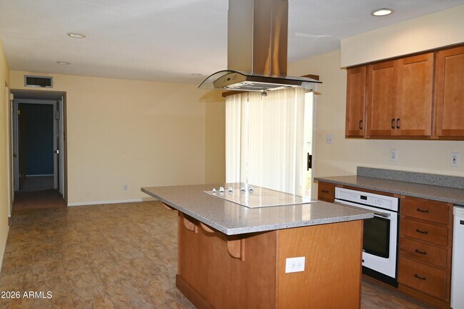 Building Photo - 8339 E Cholla St