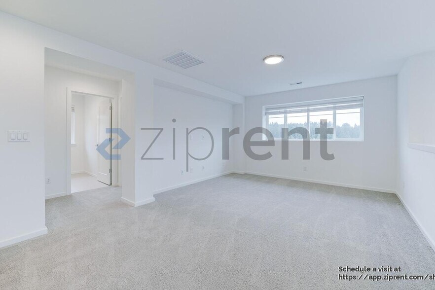 Building Photo - 16401 26th St E