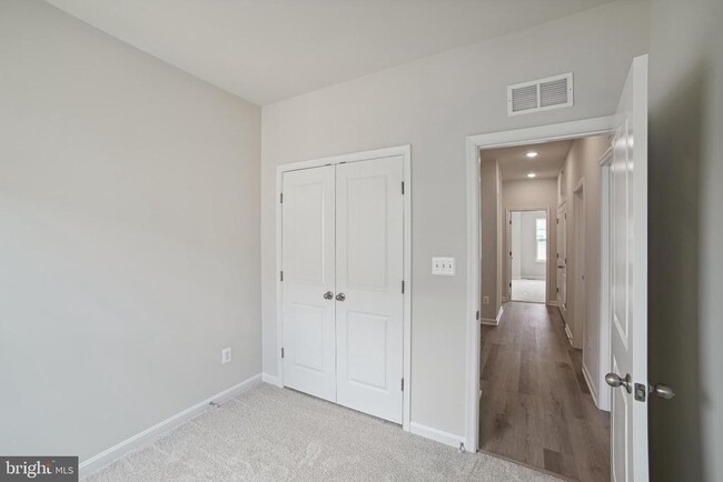 Building Photo - 2513 Gatwick Ln