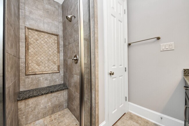 Building Photo - 12790 Yorkstone Dr