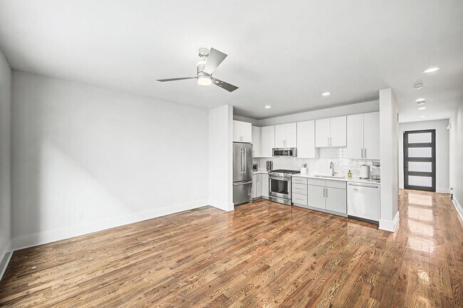 Building Photo - Luxury 3BE/3.5BA located in one of Nashville’s most walkable and vibrant neighborhoods.