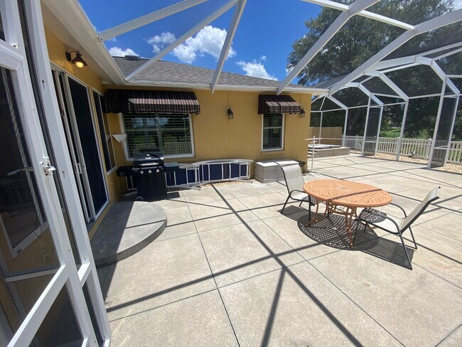 Building Photo - Beautiful Over Sized TURNKEY SEASONAL 2 bed 2 bath Rental on Golf Course in Polo Ridge