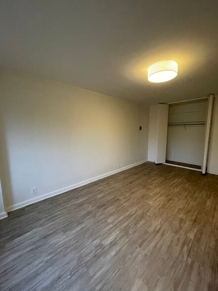 Bedroom facing New Mexico Ave NW - 4201 Cathedral Ave NW