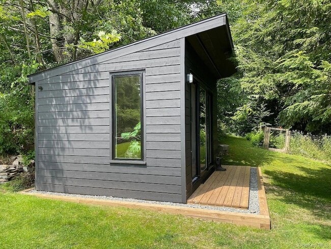 Building Photo - 277 Creamery Rd