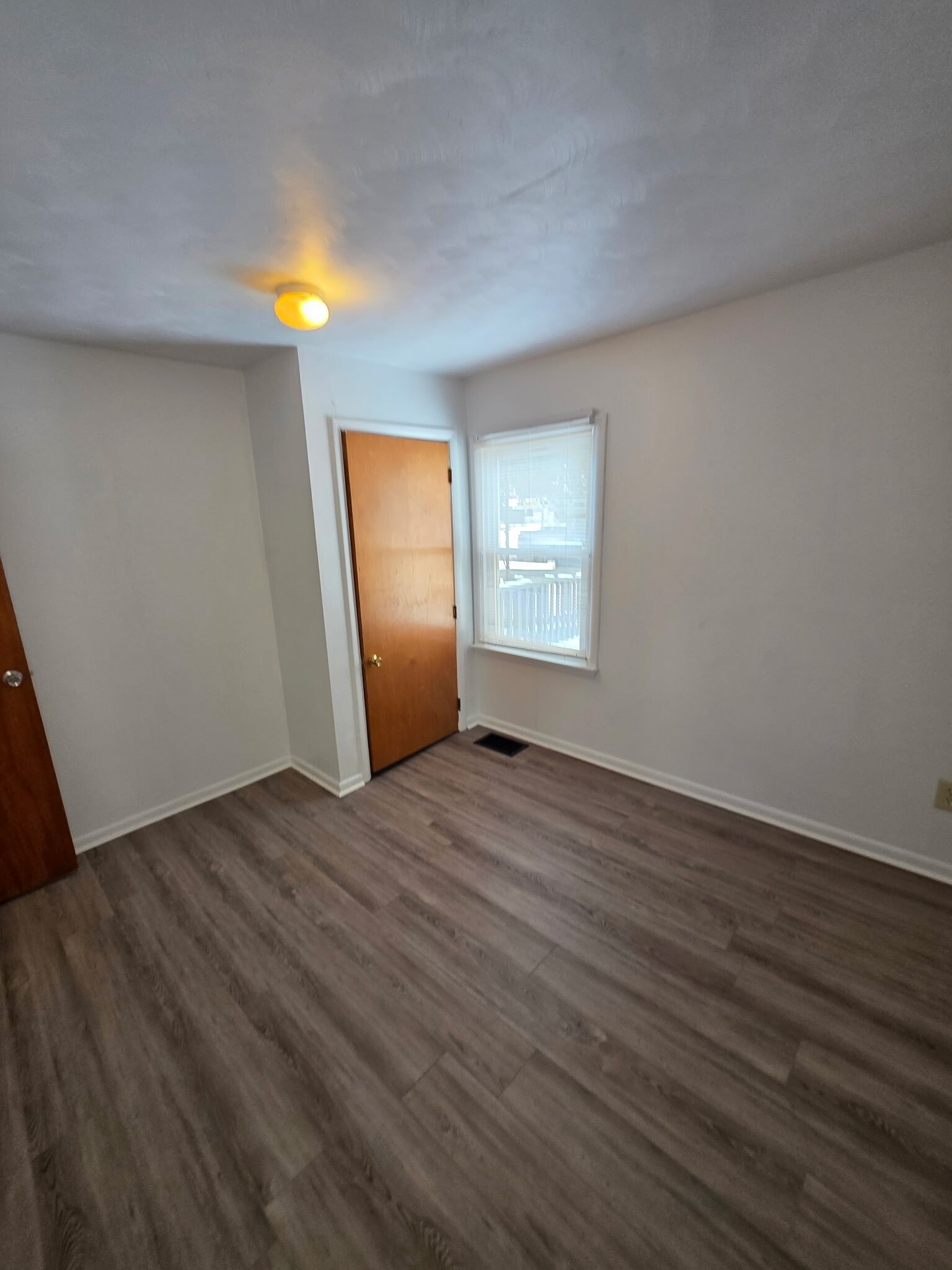 Building Photo - 825 Garfield Ave