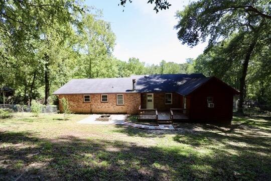 Building Photo - 3 Spring Lake Dr