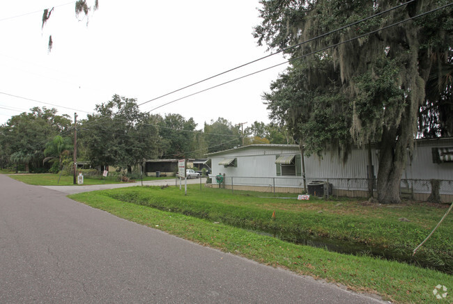 Mobile Home Park - Riverlawn Mobile Home Park