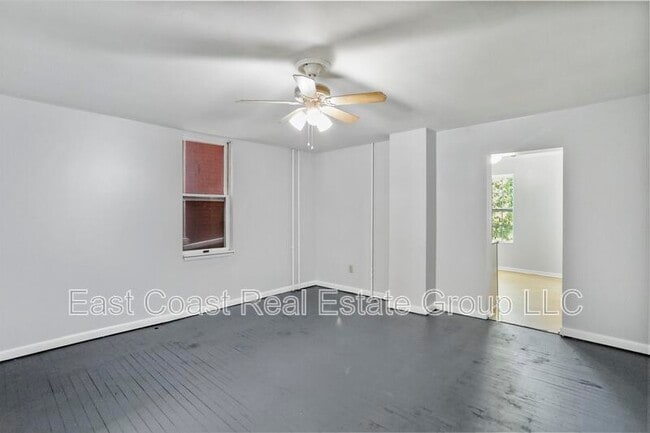 Building Photo - 730 1/2 W Washington St