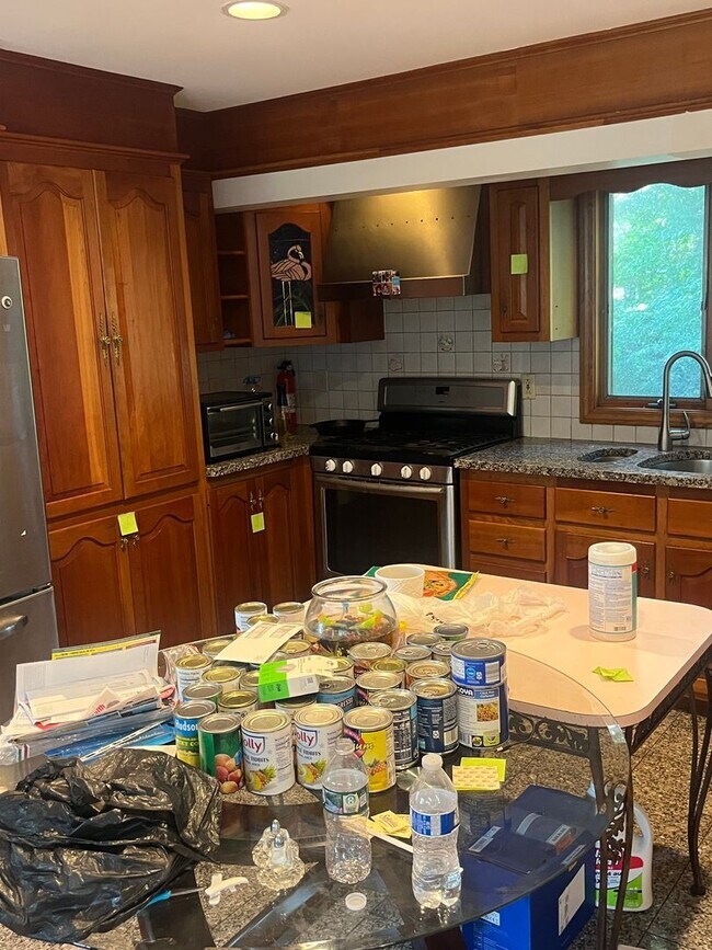 Building Photo - 2 Br / 2Ba Home with water views in Wareha...