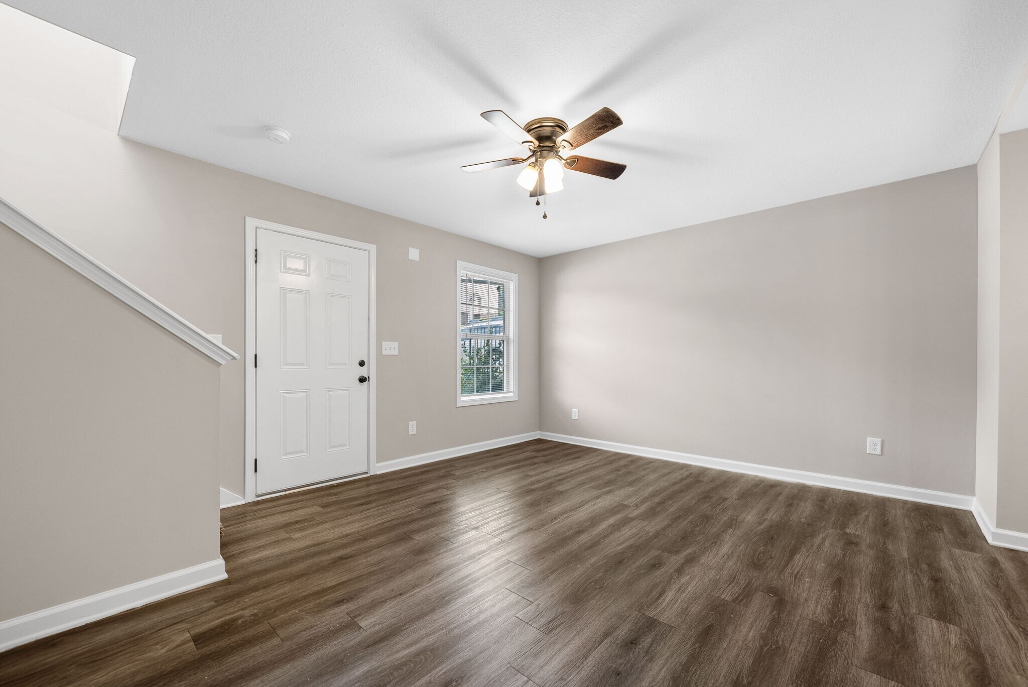 Building Photo - 428 Glenstone Springs Dr