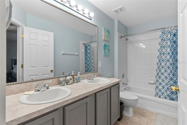 Building Photo - 215 Gleneagles Dr