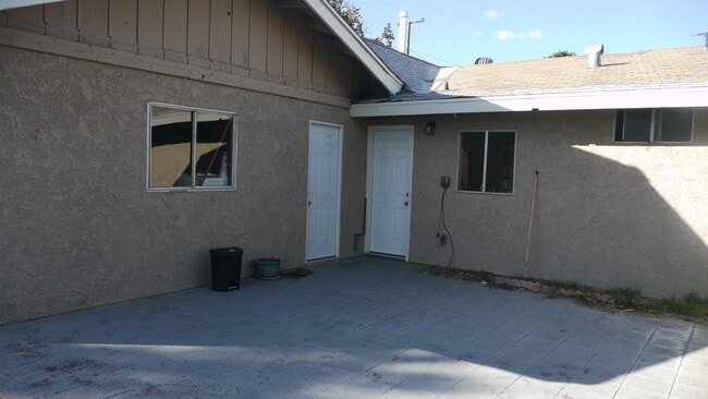 Building Photo - Charming 3-Bedroom Home with Upgraded Kitc...