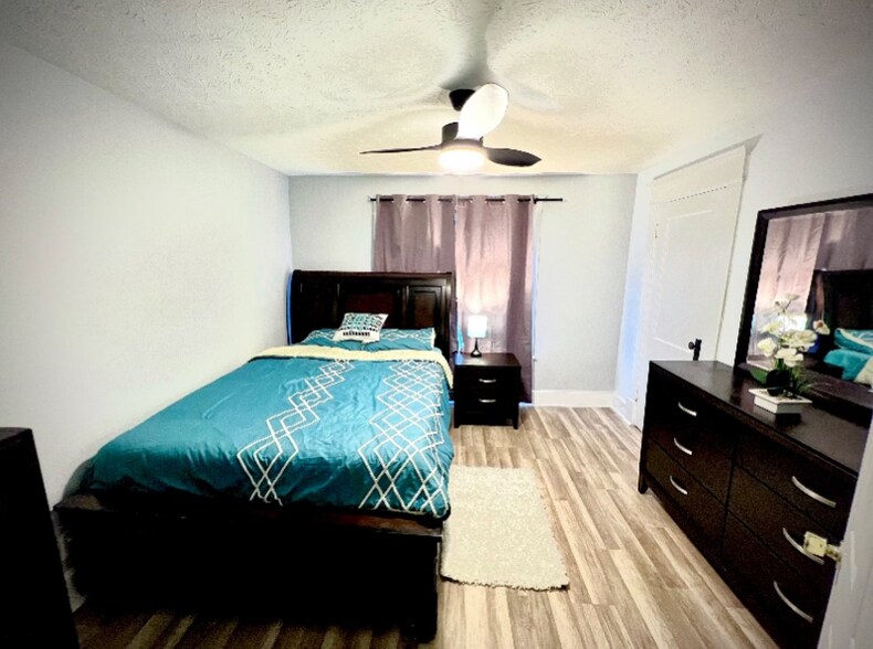 Building Photo - 3004 E Michigan St