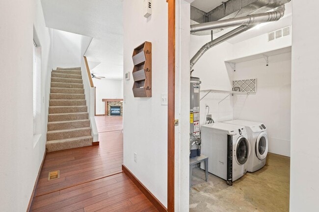 Building Photo - Charming 3-bdrm/2-bath Slender Home in Roseway. Fenced backyard, 1-car garage