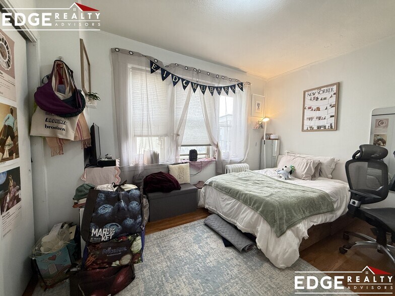 Building Photo - 130 Brainerd Rd