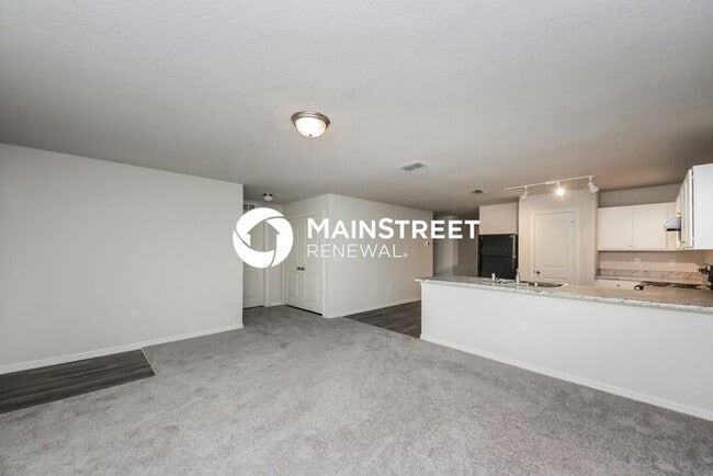 Building Photo - 4 Bedroom Pet-Friendly Home in Kissimmee, ...