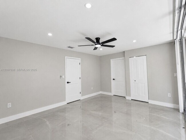 Building Photo - 14124 Kendale Lakes Cir