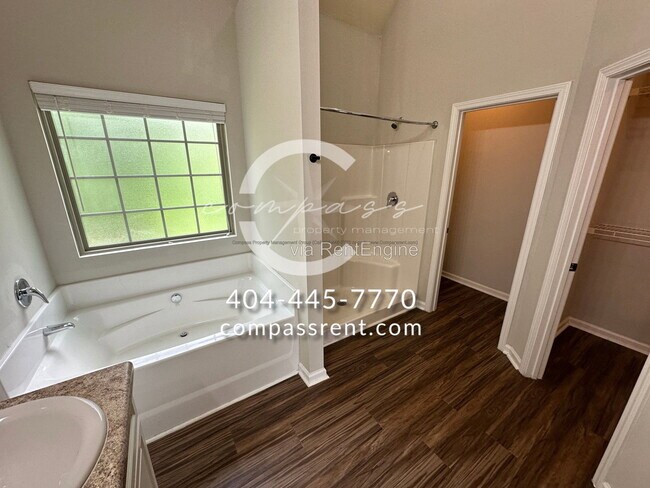 Building Photo - 9465 Pebble Creek Ct