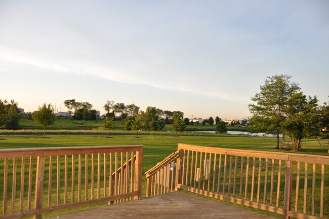 Building Photo - 2135 Feldott Ln