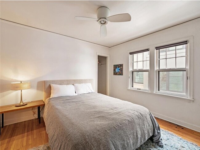 Building Photo - 4325 Chowen Ave S