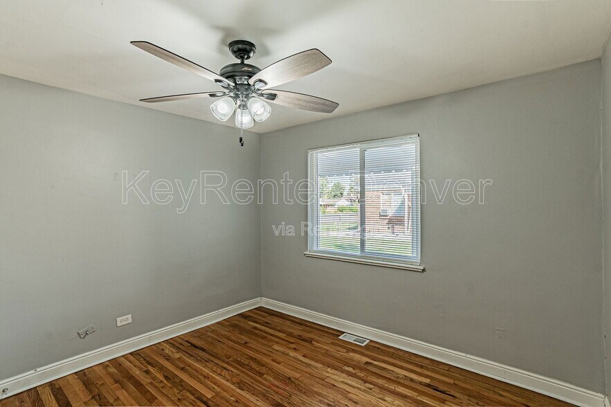 Building Photo - 1570 Trenton St