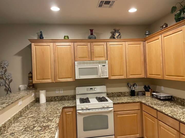 Building Photo - 2227 E Stone Stable Dr
