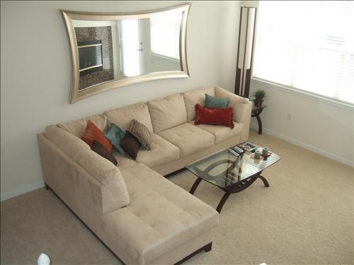 Building Photo - 2BR/2.5BA High-End Townhome with Attached ...