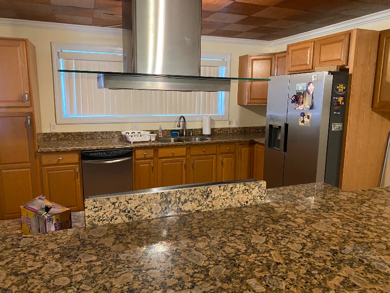 Building Photo - 6216 Mandeville St