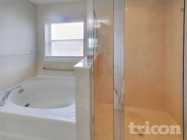 Building Photo - 86216 Vegas Blvd